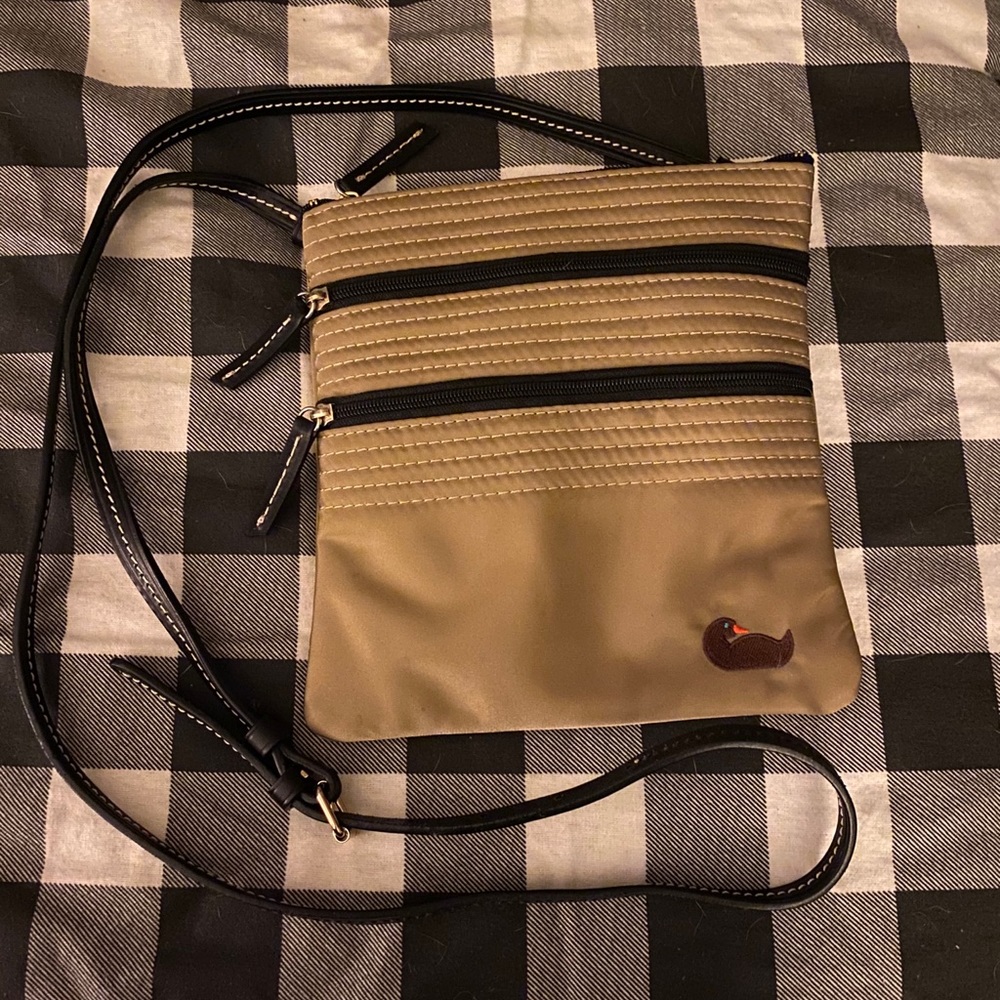 Dooney & Bourke Crossbody!